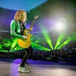 Kirk Hammett Instagram – Greeny in green 💚 photo📸by @rosshalfin ⚡️⚡️⚡️ #m72 @metallica