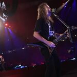 Kirk Hammett Instagram - Sunday sing-a-long 🎶 photo📸by @photosbyjeffyeager