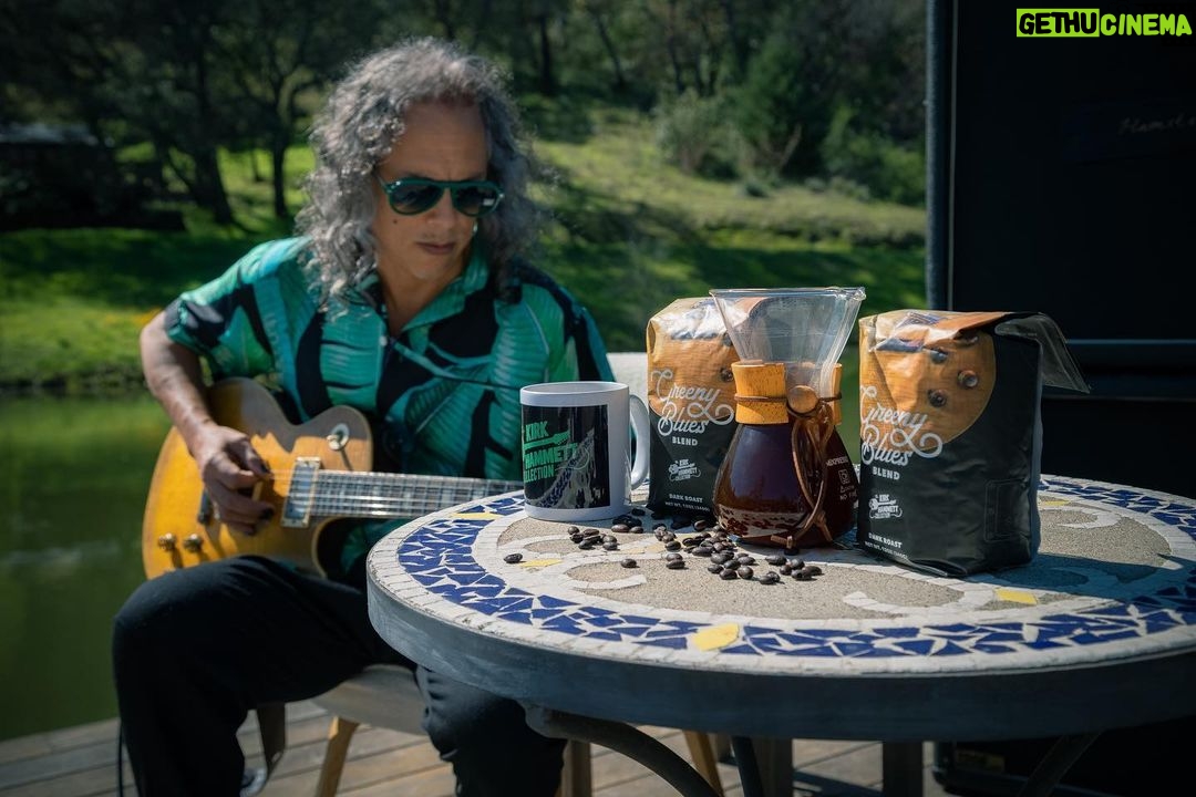 Kirk Hammett Instagram - This #fbf photo hits the spot … like a great cup of coffee ☕️ ⚡️🤘 #greenybluesblend photo📸by @brettmurrayphotography Coffee☕️by @muddywaterscoffeecompany #weekendvibes #coffeetime #thekirkhammettcollection