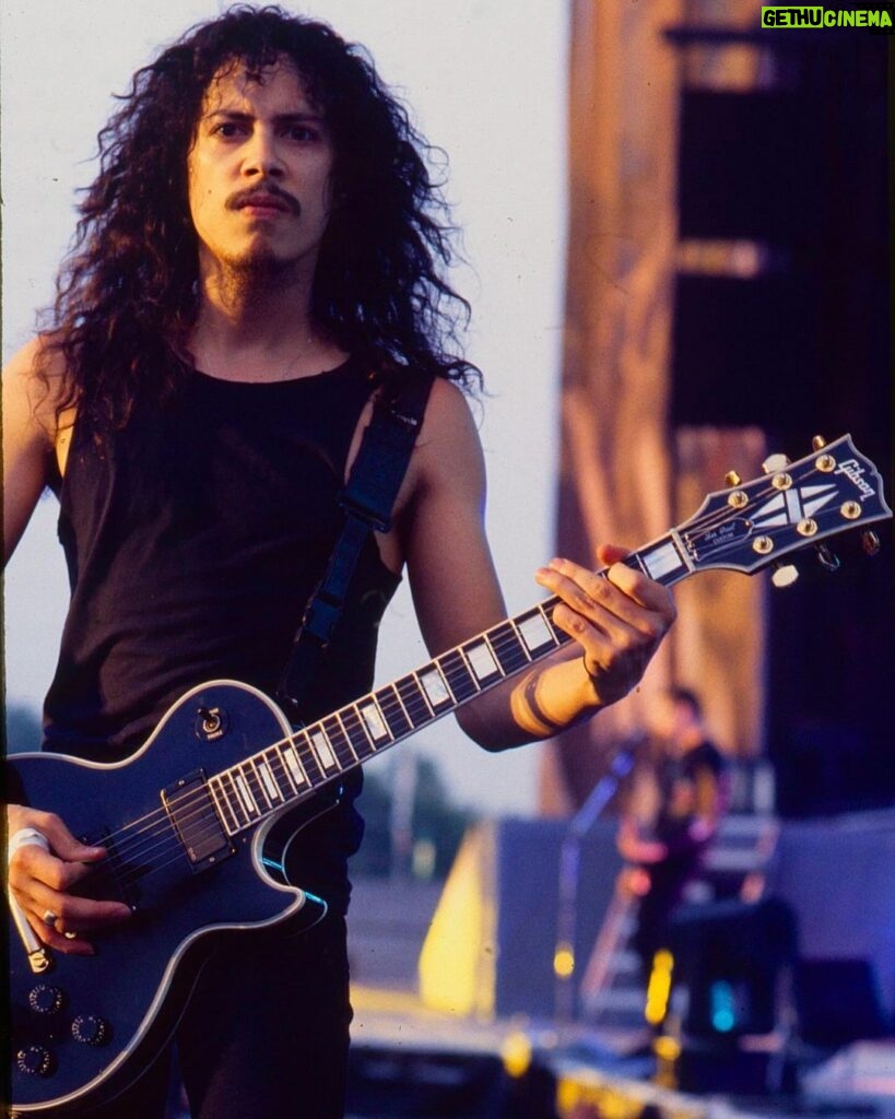 Kirk Hammett Instagram - This black 1989 Les Paul Custom is actually the first Les Paul I ever played live on stage and on tour. I got it when we were on the And Justice For All tour, specifically for “Fade To Black” because I really wanted that big, fat, creamy Les Paul sound for the intro. I loved how fast the neck was and after my tech modified a bunch of the hardware, making it “none more black”, it ended up being a great live metal guitar. It’s a very dependable and reliable guitar, and I used it for decades.  I hope you all will enjoy it as much as I did! Photo📸by @rosshalfin Now, the Gibson Custom Shop has meticulously recreated the the Kirk Hammett 1989 Les Paul Custom.   To learn more about this versatile guitar head over to @gibsoncustom and click the link in their bio.   #gibson #gibsoncustom #kirkhammett #lespaulcustom