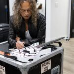 Kirk Hammett Instagram - I attacked this guitar with a sharpie and this is what happened ! #guitardoodles @espguitars ⚡️🎸⚡️