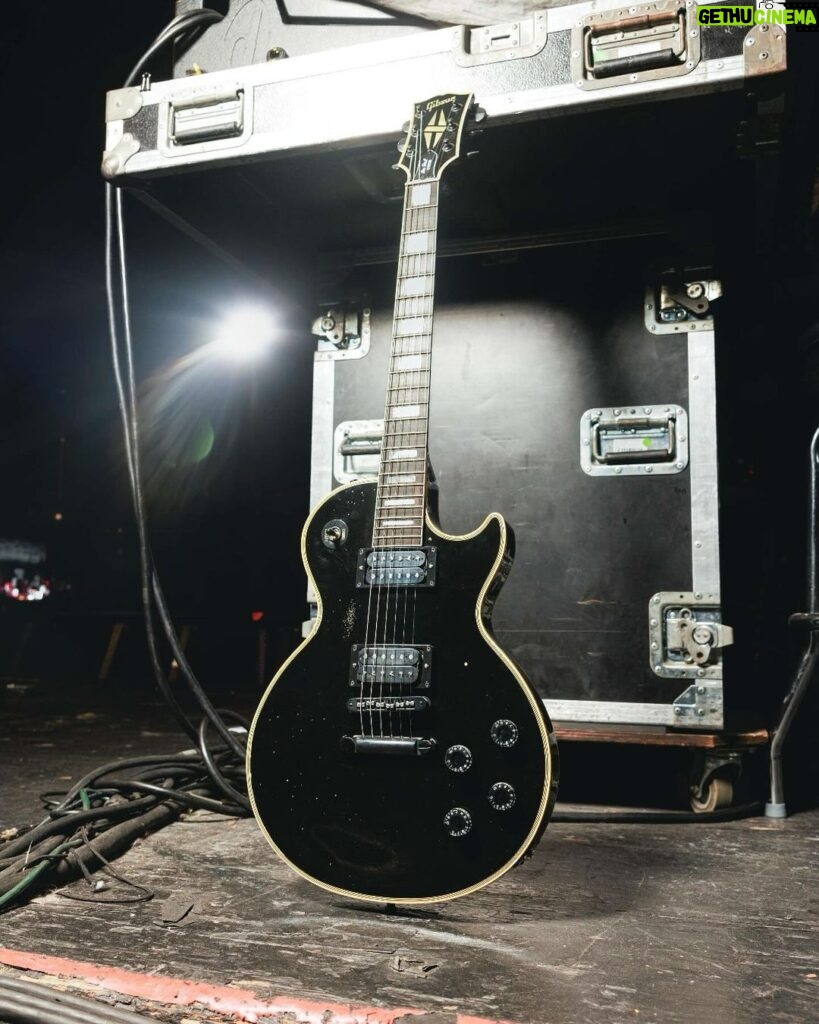 Kirk Hammett Instagram - Kirk Hammett’s sleek “blacked-out” 1989 Gibson Les Paul Custom stands out as the enduring favorite in his lineup – the guitar that’s been a steadfast companion throughout his career. This particular guitar has evolved through several modifications, earning its status as Kirk’s go-to for both recording and touring, and is a mainstay in his arsenal. Now, the Gibson Custom Shop has meticulously recreated this beloved instrument. Introducing the Kirk Hammett 1989 Les Paul Custom. Like the original, the Kirk Hammett 1989 Les Paul Custom features all-black hardware, and per Kirk’s wishes, it comes equipped with uncovered T-Type pickups, along with a Fishman Powerbridge piezo bridge pickup system with a Fishman Powerchip preamp and volume control that bring simulated full-bodied acoustic tone to this versatile Les Paul Custom. Artfully aged by the Murphy Lab to match the look and feel of Kirk’s original 1989 Les Paul Custom, it is a fitting tribute to a metal guitar master and one of his favorite instruments. To learn more about this versatile guitar capable of producing the heavy tones Kirk is known for while also allowing for delicate and full-bodied acoustic tones - head to Gibson.com or click the link in our bio. #gibson #gibsoncustom #kirkhammett #lespaulcustom