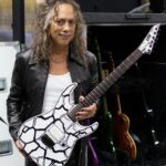 Kirk Hammett Instagram - I attacked this guitar with a sharpie and this is what happened ! #guitardoodles @espguitars ⚡️🎸⚡️