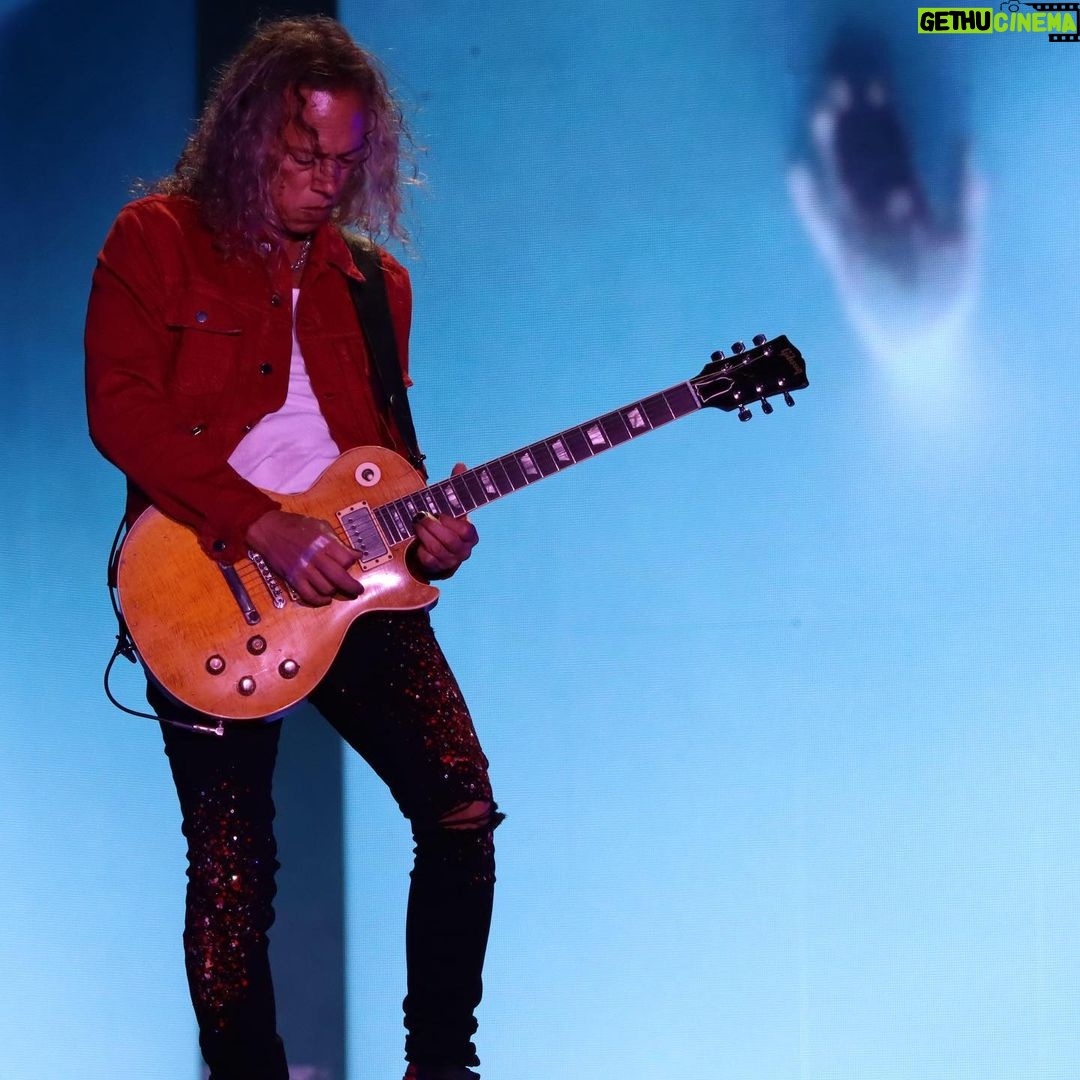 Kirk Hammett Instagram - Feeling the vibes … #tbt photo📸by @photosbyjeffyeager