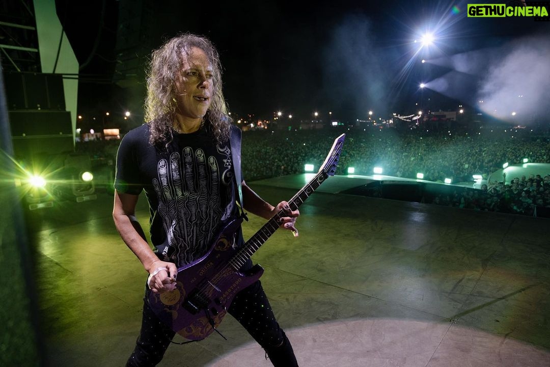 Kirk Hammett Instagram - Thank you so much everyone who came to the shows in Europe , it was a really special time for me and felt so good to be back , we will return soon !!! 🤘photo📸by @brettmurrayphotography ⚡️ @metallica #metallicafamily