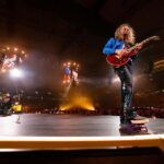 Kirk Hammett Instagram - #mondaymood ⚡️photo📸by @brettmurrayphotography @metallica 🤟