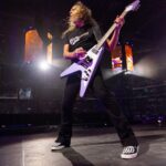 Kirk Hammett Instagram - St. Louis we salute you 🤟🎸🤟 #m72stl photos📸by @brettmurrayphotography @metallica @epiphone #1979flyingv #epiphone