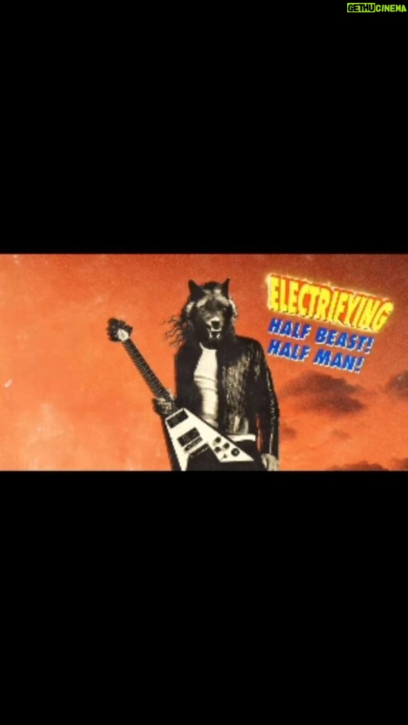 Kirk Hammett Instagram - The Kirk Hammett 1979 Flying V in Ebony and Purple Metallic is now part of the core Epiphone lineup. Head over to @epiphone for more info !! 🎃link in bio🎃 #epiphone #foreverystage #kirkhammett #1979flyingv  #HAPPYHALLOWEEN