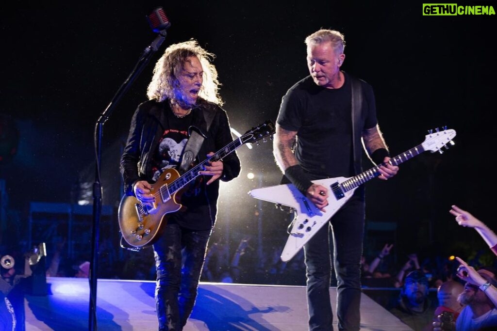 Kirk Hammett Instagram - Happy Bday to my bandmate and bro !! Ready to take over the world (again) with you !!! much love and aloha !!! Photo📸by @brettmurrayphotography #metfamily @metallica