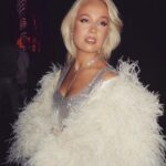 Klavdiya Vysokova Instagram - Самая лучшая работа, самая лучшая команда, и главное - самые благодарные слушатели!!! Спасибо каждому за поддержку во всём и всегда… 🧡🙏🏼 Даже когда не права, когда не в настроении, когда странно выгляжу или осуждают все - вы рядом… Не знаю, чем заслужила всё это, но сказать, что я ценю это - ничего не сказать! Большая любовь!! В этом году я вас особенно порадую, обещаю; и никогда не подведу ✨ Big Love Show