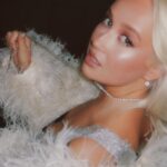 Klavdiya Vysokova Instagram - Самая лучшая работа, самая лучшая команда, и главное - самые благодарные слушатели!!! Спасибо каждому за поддержку во всём и всегда… 🧡🙏🏼 Даже когда не права, когда не в настроении, когда странно выгляжу или осуждают все - вы рядом… Не знаю, чем заслужила всё это, но сказать, что я ценю это - ничего не сказать! Большая любовь!! В этом году я вас особенно порадую, обещаю; и никогда не подведу ✨ Big Love Show