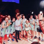 Klavdiya Vysokova Instagram - BORN TO WIN 🏆🏀 Вчера моя баскетбольная команда «STORM» выиграла кубок!! Три месяца турниров, шесть команд во главе со звездными владельцами (Федук, Дорох, Антон Шастун, Амиран, Яна Кошкина и я), сильнейшие спортсмены и максимальный накал на трибунах! Это моя первая спортивная победа, и теперь не знаю, как я дальше без баскетбола и моих парней-чемпионов))) Спасибо нашему тренеру Сергею Быкову!! Спасибо всем нашим баскетболистам с капитаном Максом Захаровым!! Спасибо всем, кто следил за турниром и спасибо, что предложили мне купить команду… Я по-началу не понимала, что я могу дать ребятам. Но позже убедилась, что мы говорим на одном языке, ведь с потом и кровью шагаем напролом к победе!! И теперь она наша!! 🥇