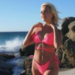 Klavdiya Vysokova Instagram - Плескаюсь 💦 Выбираем самую топ фотку) 👇🏼 Clifton, Cape Town