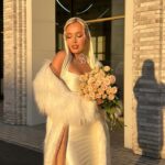 Klavdiya Vysokova Instagram - С праздником, мои сильные и независимые! 🤍 Давайте поздравлять друг друга и писать приятные слова 👇🏼 (мужчины, ваши тоже очень ждём) 💋 Moscow, Russia