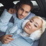 Klavdiya Vysokova Instagram - Сбежали из пинтерест, надев свои лучшие луки ❤️ Какой из наших парных образов нравится больше?)) P.S. у ребят на аккаунте сейчас проходит poзыгpыш, переходи @feelz.ru и выигрывай образы как у нас 😉 Рекламодатель: ООО ФИЛЗ, erid: 2SDnjdfcLXr ИНН 5902063061 ОГРН 1225900008333