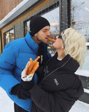 Klavdiya Vysokova Instagram - Сбежали из пинтерест, надев свои лучшие луки ❤️ Какой из наших парных образов нравится больше?))

P.S. у ребят на аккаунте сейчас проходит poзыгpыш, переходи @feelz.ru и выигрывай образы как у нас 😉

Рекламодатель: ООО ФИЛЗ, erid: 2SDnjdfcLXr

ИНН 5902063061
ОГРН 1225900008333