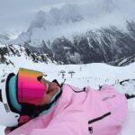 Klavdiya Vysokova Instagram - А на чьей стороне ты: 🏂, 🎿 или ⛸️? Я, как девчонка с Урала, обожаю зимние виды спорта: борд и коньки ван лав!! 🥰 Courchevel, Rhone-Alpes, France