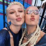 Klavdiya Vysokova Instagram - @vk с днём рождения 🩵 Мы все тебя очень любим!! 💋 Сколько знакомств, событий, творчества в одном слове! 🥰 А в каком году вы зарегистрировались ВК?)) я в 2008!! ⬇️