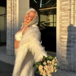 Klavdiya Vysokova Instagram - С праздником, мои сильные и независимые! 🤍 Давайте поздравлять друг друга и писать приятные слова 👇🏼 (мужчины, ваши тоже очень ждём) 💋 Moscow, Russia