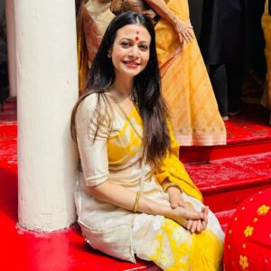 Koel Mallick Instagram - সরস্বতী পূজার শুভেচ্ছা 🙏 #saraswatipuja2024 #knowledge #wisdom #blessings