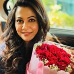 Koel Mallick Instagram – …cause I just got a bouquet!!! Love ❤️ 💐💃💕😍🌹
#roseday #love #happiness #life #blessings