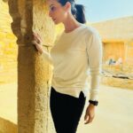 Koel Mallick Instagram – Few casual posing in between shoot!ðĪŠðĪĢððð
#sonarkellayjawkerdhan #shootfilm #happiness #love #life #rajasthan #jaisalmer