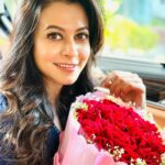 Koel Mallick Instagram - …cause I just got a bouquet!!! Love ❤️ 💐💃💕😍🌹 #roseday #love #happiness #life #blessings