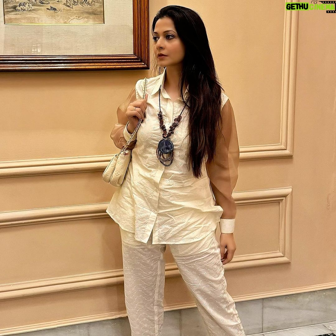 Koel Mallick Instagram - ⚡️✨🌟💫 #love #happiness #life #bliss