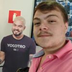 Konstantino Atanassopolus Instagram - Agora com essa parceria incrível, com @diogovilela.odontojoy e a @invisalignbrasil estou iniciando meu tratamento, para arrumar minha mordida!!! Um aparelho invisível, e não atrapalha a fala é incrível!!!! Odonto Joy