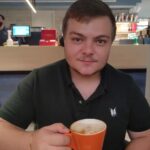 Konstantino Atanassopolus Instagram - Não permita que pareça normal... E bora um café pra começa essa quinta daquele jeito!!! Já tomou seu café hoje? #cafe Quinta Feira