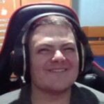 Konstantino Atanassopolus Instagram - Arrasta pro lado.👉 Galera tirou foto das minhas reações na live e me comparou com esse meme ao lado. O que acharam? 😗 link da twitch na bio. Live sempre as 20h. #farcry6 #twitch #live #aovivo Rainbow Six Siege