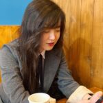Koo Hye-sun Instagram - 제 24회 쇼트쇼츠 국제 단편영화제 '관객상' 상금을 받았는데요. 경제가 어려워져서 학식을 못챙기는 학생들이 있다는 소식에 모교인 성균관 대학교 '후배 사랑 학식 지원 기금 캠페인'에 기부하였습니다. 큰 금액은 아니지만 후배들이 잘먹고 다니길 바라는 마음으로.