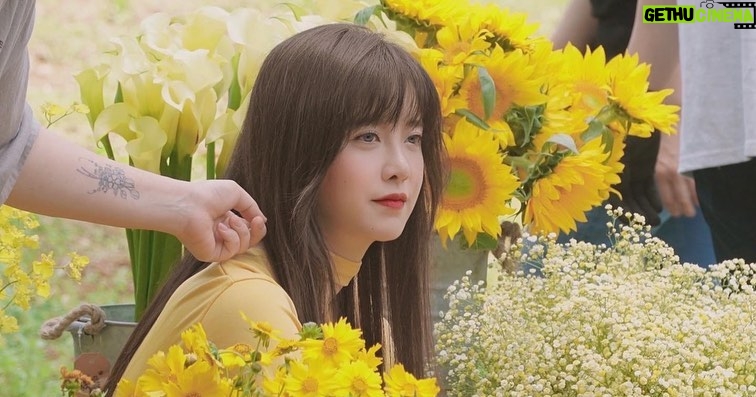 Koo Hye-sun Instagram - 단편 영화 '다크 옐로우'가 제24회 쇼트쇼츠 국제단편영화제 '아시아 경쟁 부문'에'관객상'을 수상했다는 소식을 전달 받았습니다. 인생은 롤러코스터!!!심쿵!!!!! (주연-안서현.연제환.윤혁진. 임지규.구혜선/감독-구혜선)