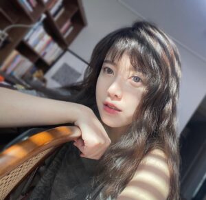 Koo Hye-sun Instagram - (메타켓x구혜선)NFT 오픈채팅방 인증용 셀카ㅎㅎㅎ