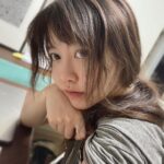 Koo Hye-sun Instagram - 작업이 아직 안끝났는데 해가 떴네요. 입술이 터진걸 보니...이제 그만 자야하나... 봅니다.zZZ 작가는 어느정도의 자기도취(?)와 정신승리가 필요한 직업! 모두 힘내쟈요!!