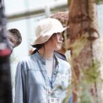 Koo Hye-sun Instagram - '자기 주도적 삶'을 살아간다는 것은 맨땅에 헤딩을 하는 것이다. 그것은 머리를 깨져가며 깨달음을 얻는 것이 아니라 그냥 깨지는 것이고 된통 아픈 일이다. 이미 늦었다.를 자각하였으니 다행이다. (2014년 어느날의 메모중에서)