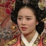 Koo Hye-sun Instagram - 스물 셋. 국모였던 시절.