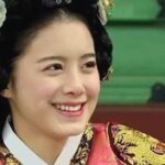 Koo Hye-sun Instagram - 스물 셋. 국모였던 시절.