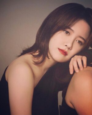 Koo Hye-sun Instagram - 이제 곧 데뷔 20주년.