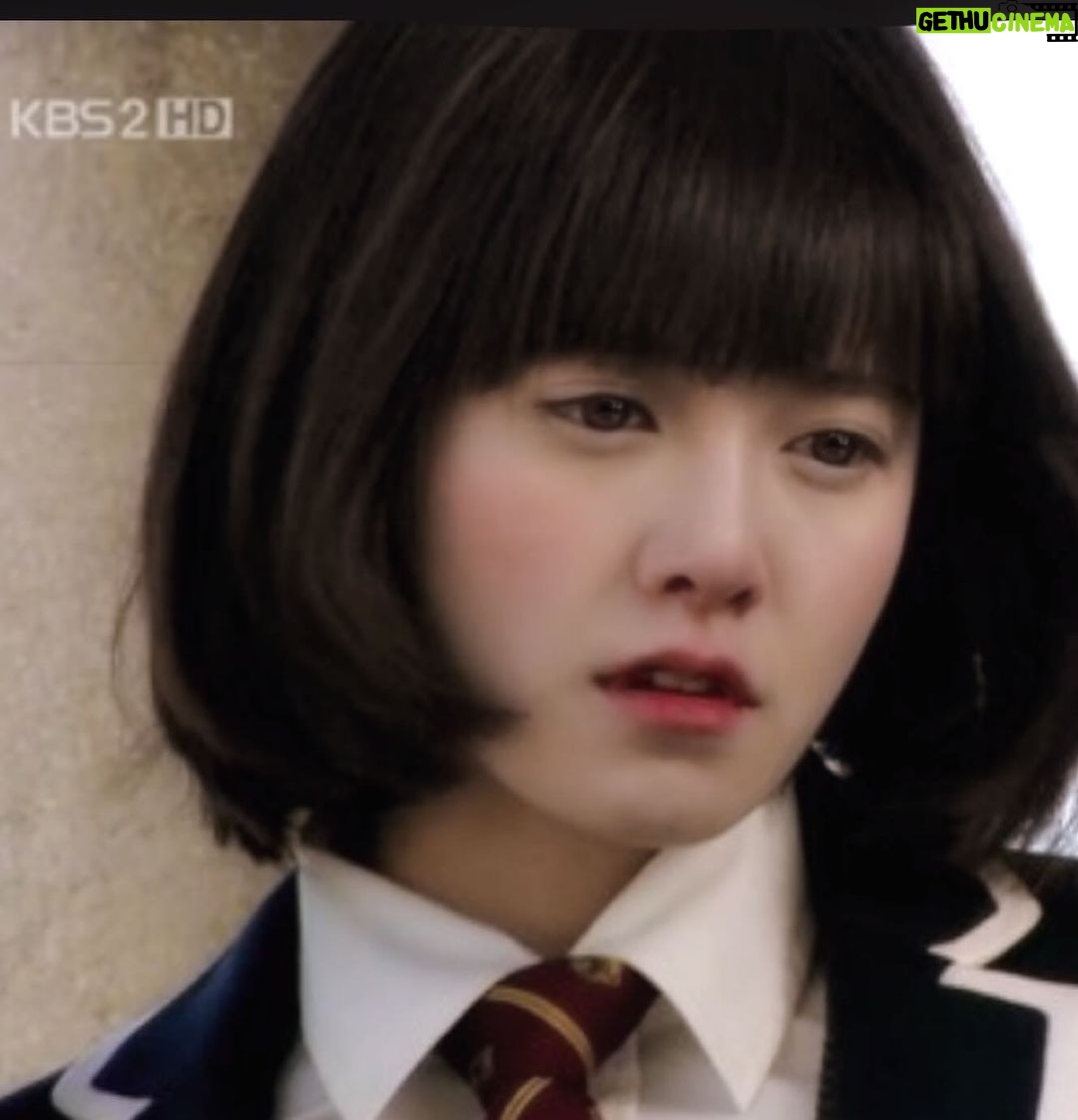 Koo Hye-sun Instagram - KESCO 한국전기안전공사......스키장...전기...안전수칙......👍
