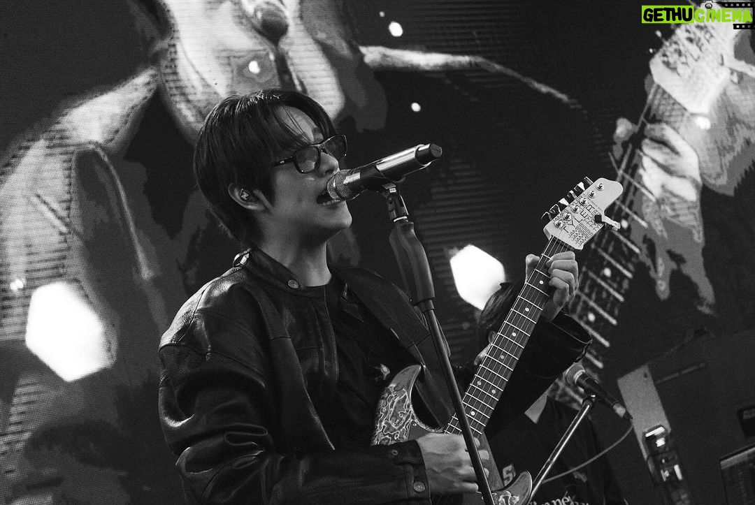 Korapat Kirdpan Instagram - Again again and always 🪐 #bmmf13