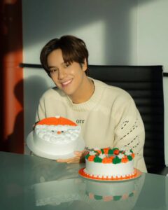 Korapat Kirdpan Instagram - วันเกิดปีนี้ มีลุงซานต้ามา HBD. ด้วยคร้าบบบบบ🥳🎂 @DairyQueenTH