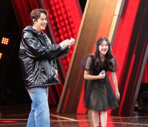 Korapat Kirdpan Instagram - จำผมได้เหยอ @thewallsong_official