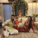Kratika Sengar Instagram - आपको और आपके परिवार को हमारी ओर से गणेश चतुर्थी की ढेर सारी शुभकामनाएं.. ॐ गं गणपतये नमः #ganpatibappamorya #harharmahadevॐ #sanatan #faith