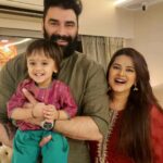 Kratika Sengar Instagram - आपको और आपके परिवार को.. हमारी ओर से दीपावली की ढेर सारी शुभकामनाएं.. नया वर्श आपके लिए मंगलमय हो..! 🪔 #jaishreeram #harharmahadevॐ
