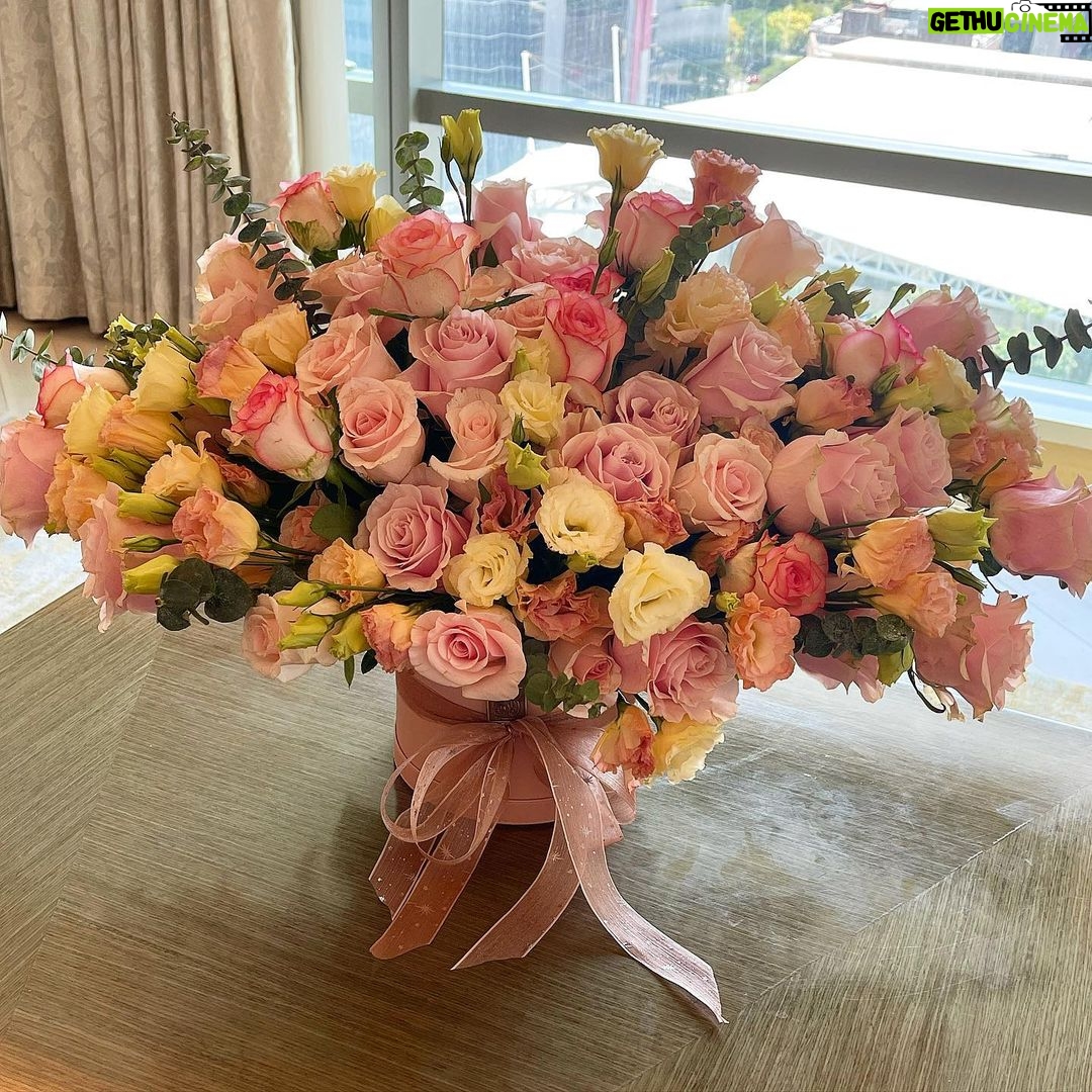 Kris Aquino Instagram - Thank you @jhune.inc for the thoughtfulness. Wonderful way for me to start my weekend. 🌈