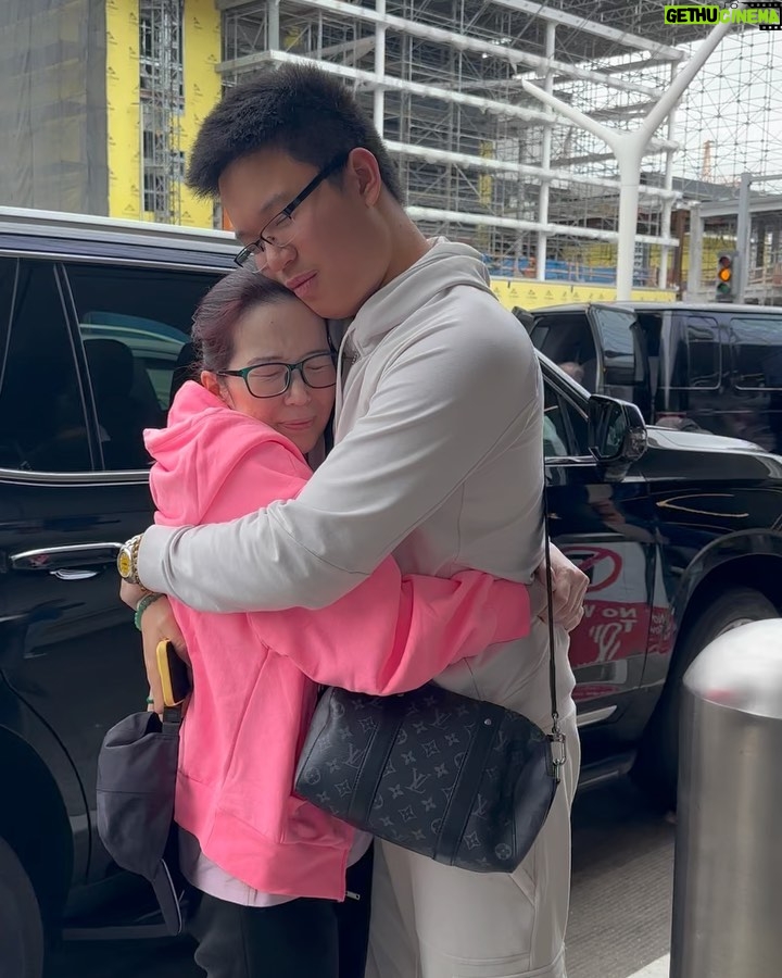 Kris Aquino - 184.8K Likes - Tuesdays are my immunosuppressant/chemotherapy day. He left to fly home on Wednesday - i only have until the end of June until i need to lessen my activities in high density places because by then my immunity will be too weak to fight any infection.
Bimb & i discussed it, nakikita ko yung stress & anxiety my bunso was feeling. He’s had to grow up so fast because he needed to learn to be responsible in helping taking care of me; kawawa kasi nakikita nya the many new physical physical manifestations because from 3 when we came to the 🇺🇸 a year ago, naging 5 na yung diagnosed autoimmune conditions ko. As his mama i felt for a few months he deserves to enjoy being 16.
i knew after a year bimb was longing to be with his various titas (my sisters, cousins, and friends); titos (my brothers in law, cousins in law and the husbands of my friends); his many cousins & the kids of my friends. i love you 🍯, it was heartwarming to see you & kuya together. Thank you @michaelleyva_ for being part of our family.
i love you w/ my whole heart, kuya & bimb. Mama promised she’ll go through all treatments so i’ll be around, God willing, while you both still need me. 💛💛💛