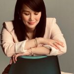 Kris Aquino Instagram - “and there’s not much left of me, what you get is what you see... is it worth the energy? i leave it up to you...” i’ll give them the due courtesy to make the formal announcement, but starting early this November, i’m embarking on a project that a lot of you, my followers, have long been asking for... PURE ang intention nila na magbigay ng konting kaligayahan sa ilang piling mga linggo (meaning Sundays & not weekly)- siguro nga dahil gusto nilang magpasalamat na sa gitna ng pandemic na pinagdadaanan ng buong mundo, they remain the GOLD standard for providing excellent value for money pagdating sa essential needs ng bawat pamilyang Pilipino. Maraming salamat sa kanila for thinking of this special project for me, and thank you because nangulit kayo sa mga social media accounts ko, nagsabing naghihintay lang kayo, na monitor nila, and that’s why this is happening. Plus yung request ninyo na maging “ninang” krisy mas madali ko nang magagawan ng paraan - because i now have 2 unique brand partners, one for delivery, and another for all your supermarket needs. Very fulfilling because i’m overjoyed to be doing the job i love, and it gives me the chance to share my blessings when it really will make a difference. (The HINT sa brand is in my caption.) 💚💛💚💛💚💛💚💛 #lovelovelove