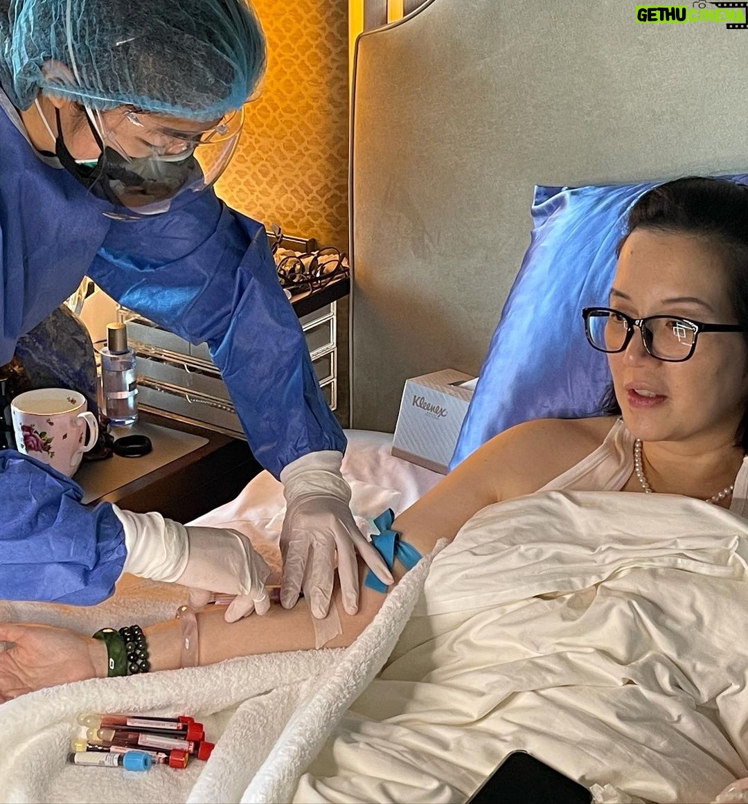 Kris Aquino Instagram - My regular blood tests are done either by Cardinal Santos or Medical City... it’s weird because majority of my doctors in the 🇵🇭 practice in St Luke’s Global or Asian- but because of where we used to live (Greenmeadows in QC), alvin befriended the people in the laboratory departments in the 2 nearby hospitals & it’s safe to say 75% of my blood work ups are still done by staff from Medical City. My doctors asked me to have my blood panel done to reassure all of us that i’m healthy enough to travel for my beach wellness break because we’re going somewhere that doesn’t have access to the same type of facilities that the hospitals i mentioned have. Do not swipe to the last picture if you are squeamish about blood- i think this was Sunday, i soaked in the tub, put my diluted essential oils, and pasensya na kung weird- nag obey, nag lagay ng malaking uncut rose quartz BECAUSE it’s supposed to help the skin heal (apart from losing my voice, i had an urticaria flare)... dagdagan na natin ang masamang dulot ng too much googling, my nurse was also playing the Tibetan singing bowl para daw mawala ang lahat ng negativity so i’ll “heal” faster. So i got out after 15 minutes, nag shampoo, used a mild shower foaming cleanser, then got out to dry myself- oh my, my left foot was covered in blood. i swear, i didn’t feel kung nagasgas or tumama sa rose quartz, i also didn’t notice anything was wrong when i was in the shower. We showed my doctor & i missed daw the vein by less than 1/2 an inch or else nasa ER na ko. This pic was already after nalinis yung cuts with CUTASEPT but before the FUCIDIN. Moral of the story- awat na muna sa rose quartz & tigilan ko na muna yung mga Tibetan singing bowls... Start na ng Year of the Ox- here’s to a healthier year for all of us. See you tonight, LIVE here on FB at 7 PM for my @shopee_ph #lovelovelove & matchmaking event. Shangri-La The Fort, Manila