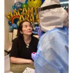 Kris Aquino Instagram – ***Pictures are from when i took my swab test mid August, repeated it a week after plus the ECLIA blood test. We quarantined for 3 weeks.

i’ve been blessed w/ a loyal & dedicated TEAM. we went through a difficult time from mid August to early September when Covid-19 became REAL for us- kuya josh was in Tarlac, bimb & i were spared- BUT 4 tested positive. 1 of them needed 2 months to fully recover.

this month it was time to renew their health care plans & i switched to @insularhealthcareph.

i’m praying we stay SAFE and the worst is behind us BUT because i’m going back to work- it’s my responsibility to take care of my team, my sons, and me. i chose @insularhealthcareph because they have doctors you can consult with 24/7 through telemedicine… i got an additional plan because my sisters are anxious that i’ll be on location starting this week & i do have my autoimmune issues- i was convinced to choose InLife Health Care because they have the Emergency Response Program through Lifeline Arrows PLUS the Advanced Life Support Ambulance & Medical Airlifts.

i learned from seeing it up close, no matter how cautious you are, illness & accidents can happen. i should take care of my family and those who take care of us.

i have 50 @insularhealthcareph ER Care cards with coverage up to P100,000 including for COVID-19… kailangan natin alagaan ang isa’t isa, and i feel blessed to be able to SHARE this with you. please LIKE this post & tell me why you or someone you LOVE will benefit from this ER Care card. #takecareteam